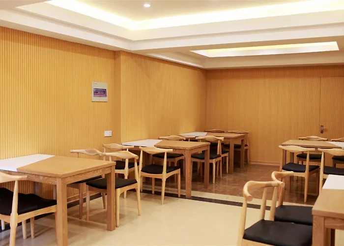 Greentree Inn Jiangsu Zhenjiang Dingmao Industrial Park Wode Square Express Hotel